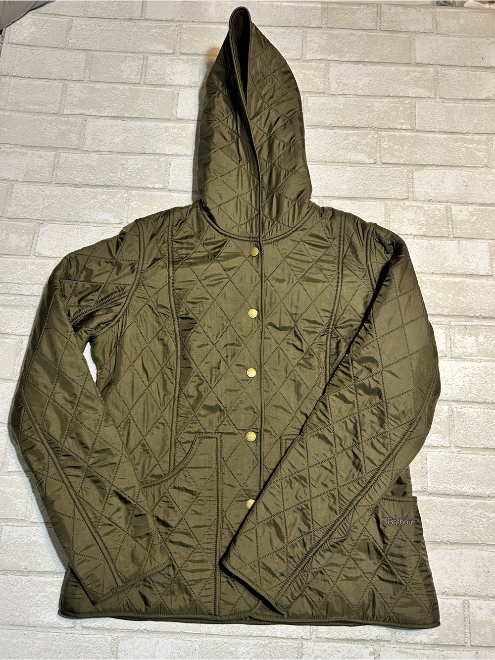 Barbour Millfire PolarQuilt Hooded Jacket in Olive Green size US 8